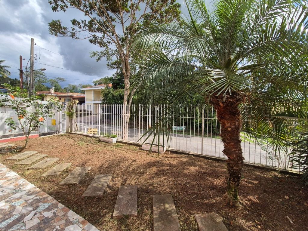 Casa de Condomínio à venda com 3 quartos, 179m² - Foto 2