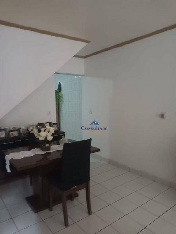 Casa à venda com 3 quartos, 50m² - Foto 18