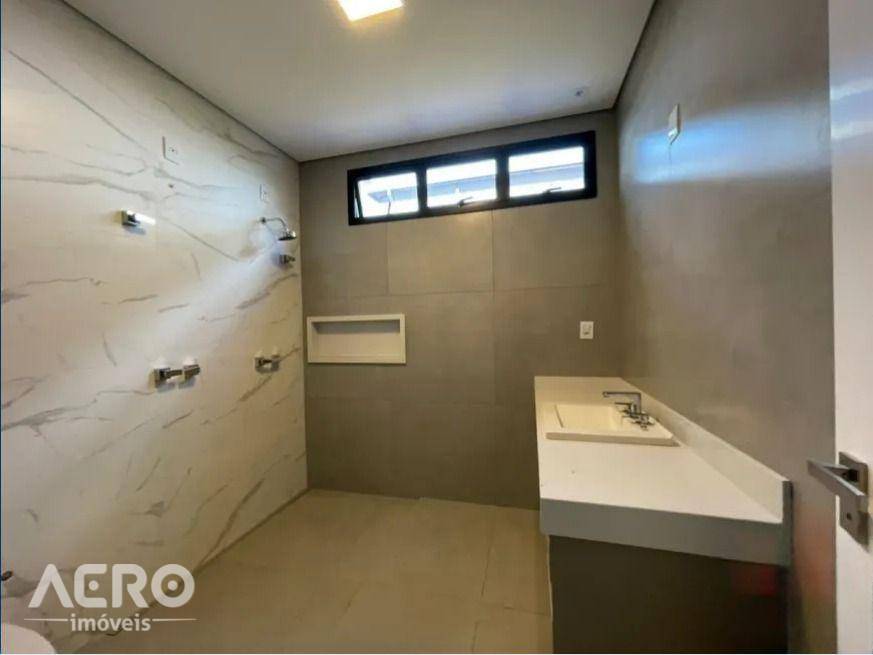 Casa de Condomínio à venda com 3 quartos, 240m² - Foto 4