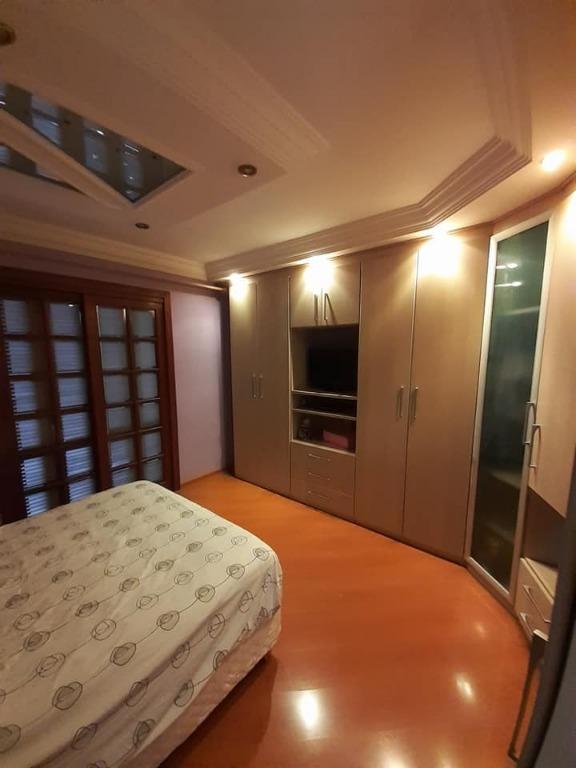 Sobrado à venda com 3 quartos, 194m² - Foto 2