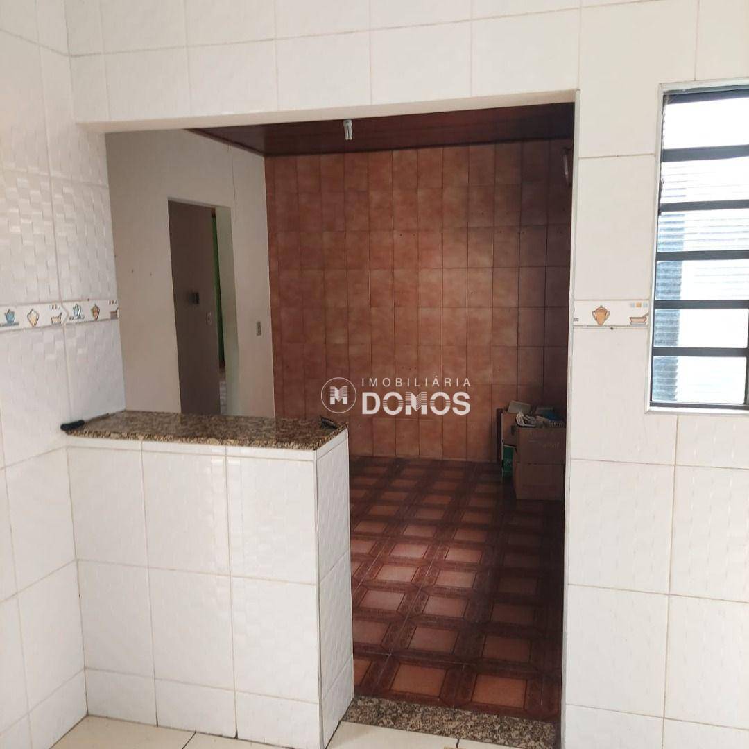 Casa à venda com 4 quartos, 180m² - Foto 29