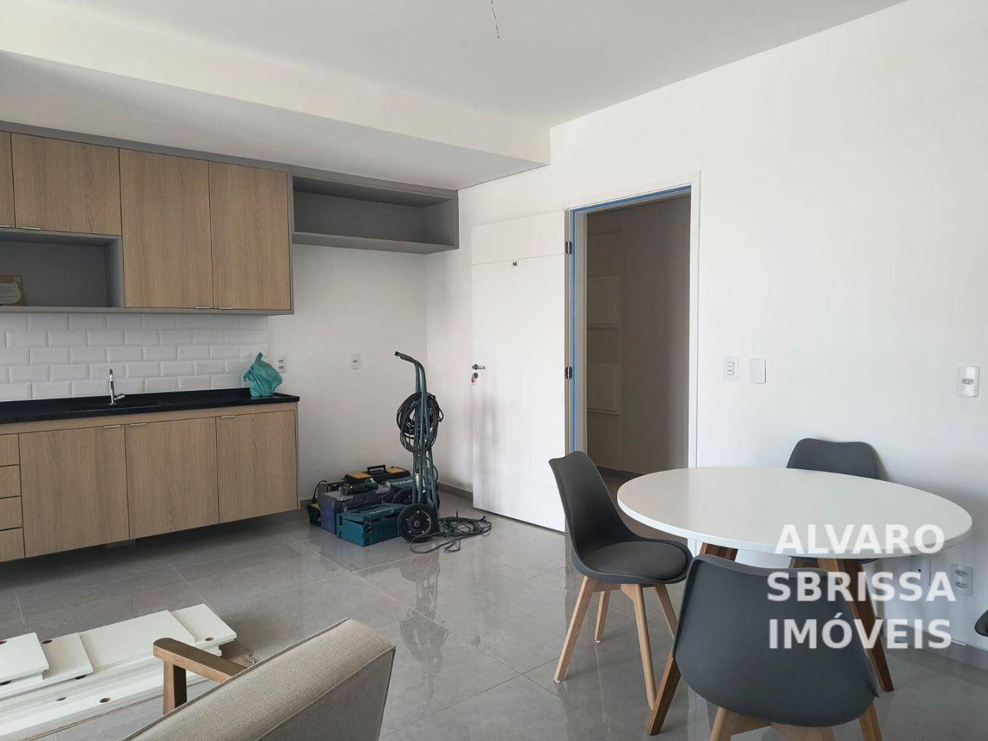 Apartamento à venda com 2 quartos, 60m² - Foto 4