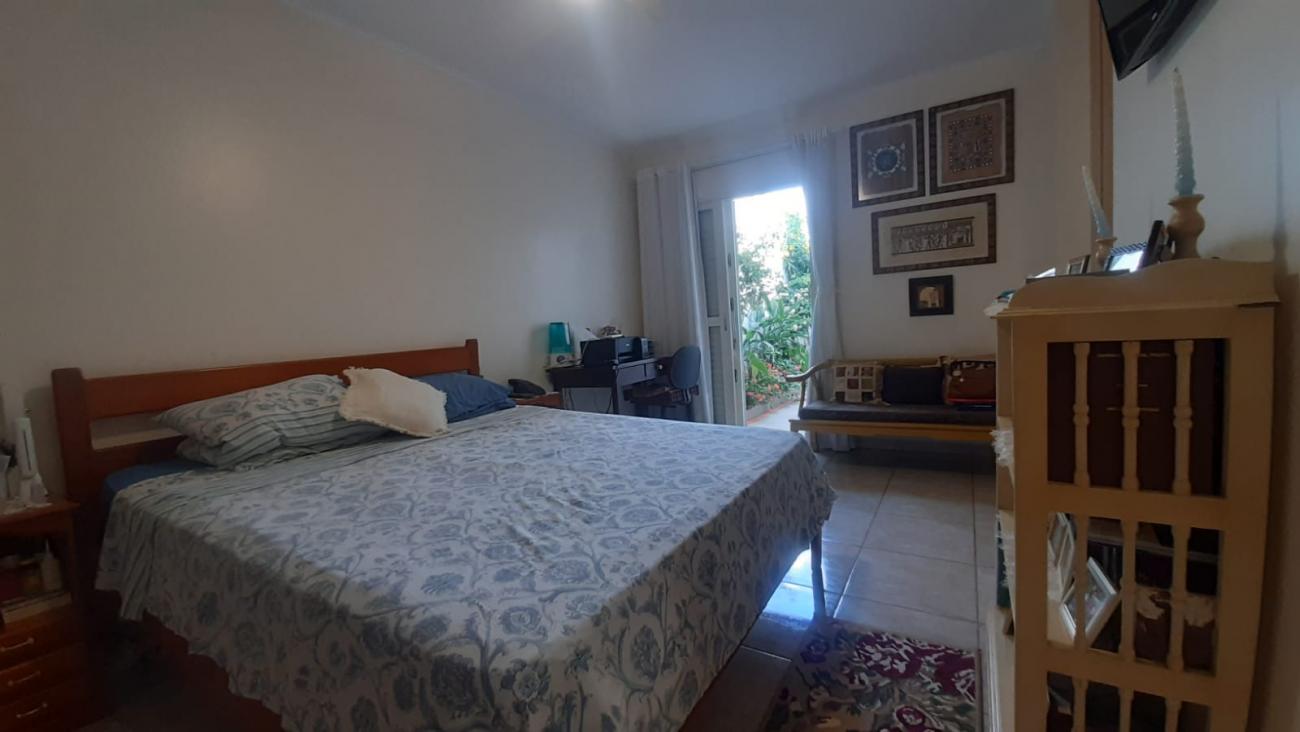 Casa à venda com 4 quartos, 350m² - Foto 3