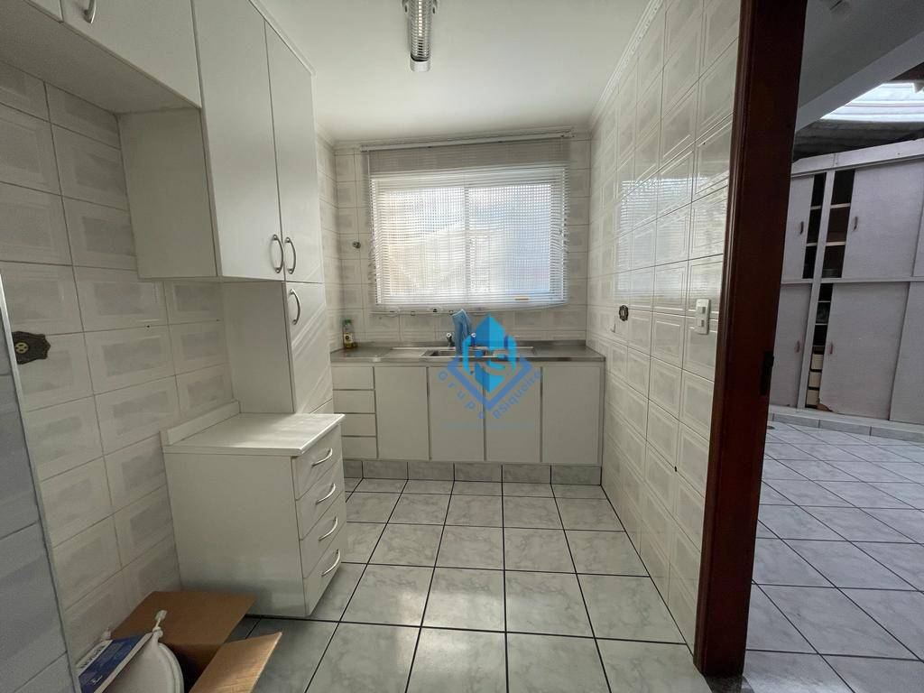 Sobrado à venda e aluguel com 3 quartos, 137m² - Foto 18