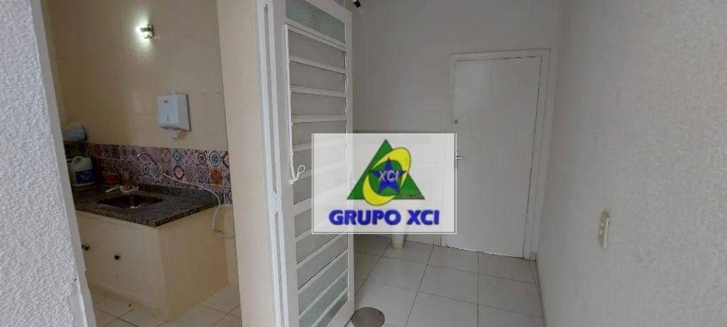 Casa para alugar com 3 quartos, 133m² - Foto 14