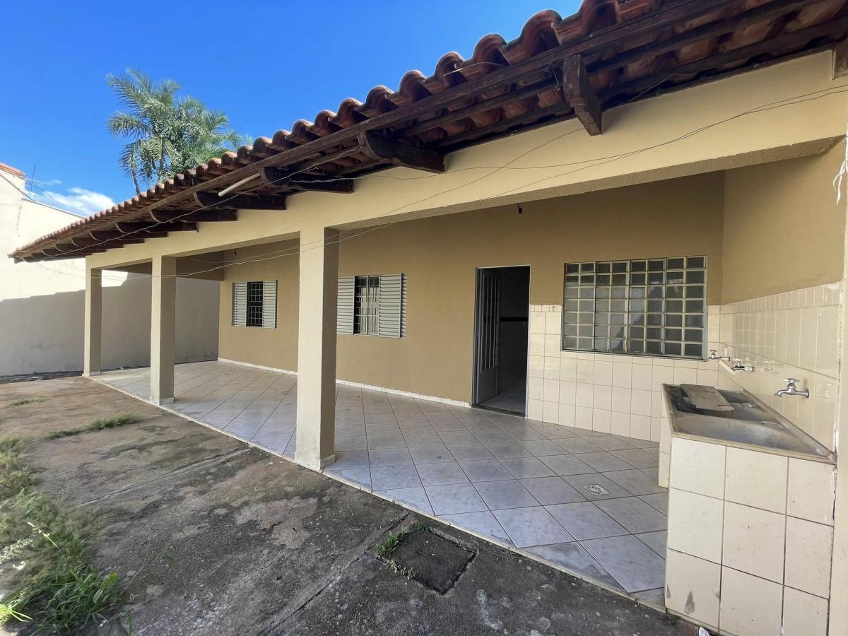 Casa à venda com 3 quartos, 360m² - Foto 9