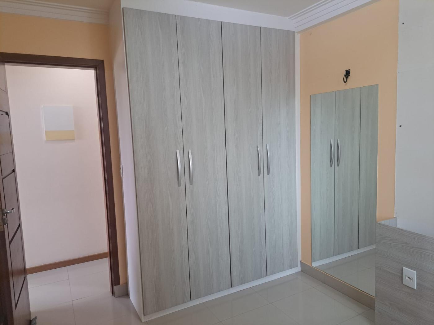 Apartamento à venda com 3 quartos, 76m² - Foto 11