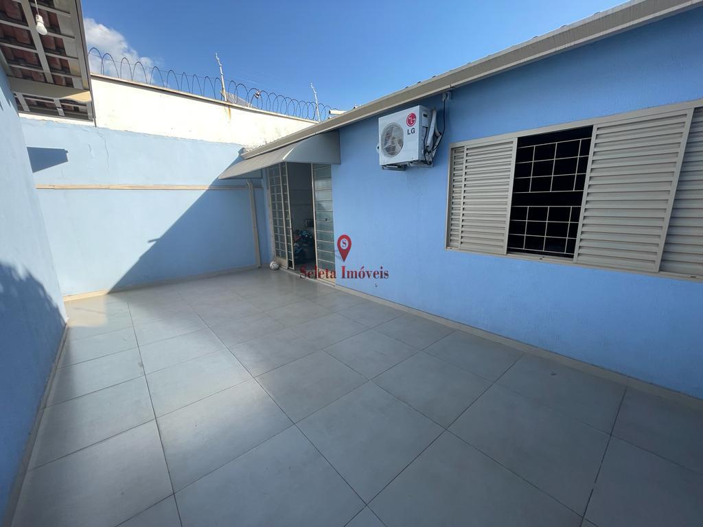 Casa à venda com 3 quartos, 180m² - Foto 18