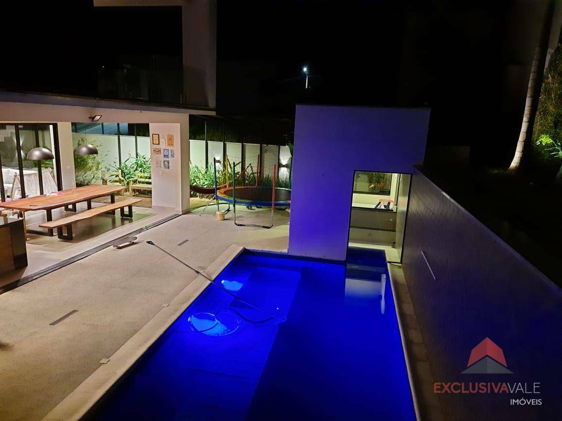 Casa de Condomínio à venda com 4 quartos, 440m² - Foto 54