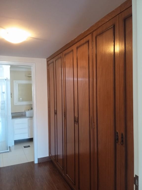 Apartamento à venda com 4 quartos, 290m² - Foto 8