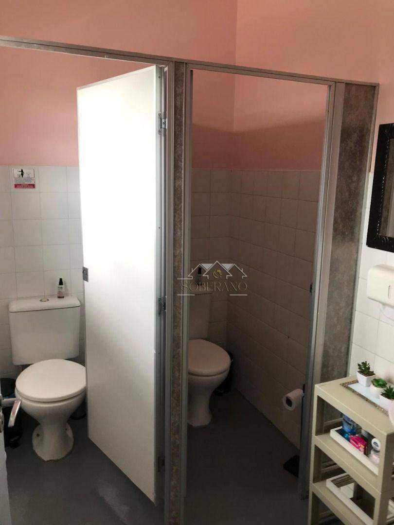 Sobrado para alugar com 4 quartos, 320m² - Foto 21