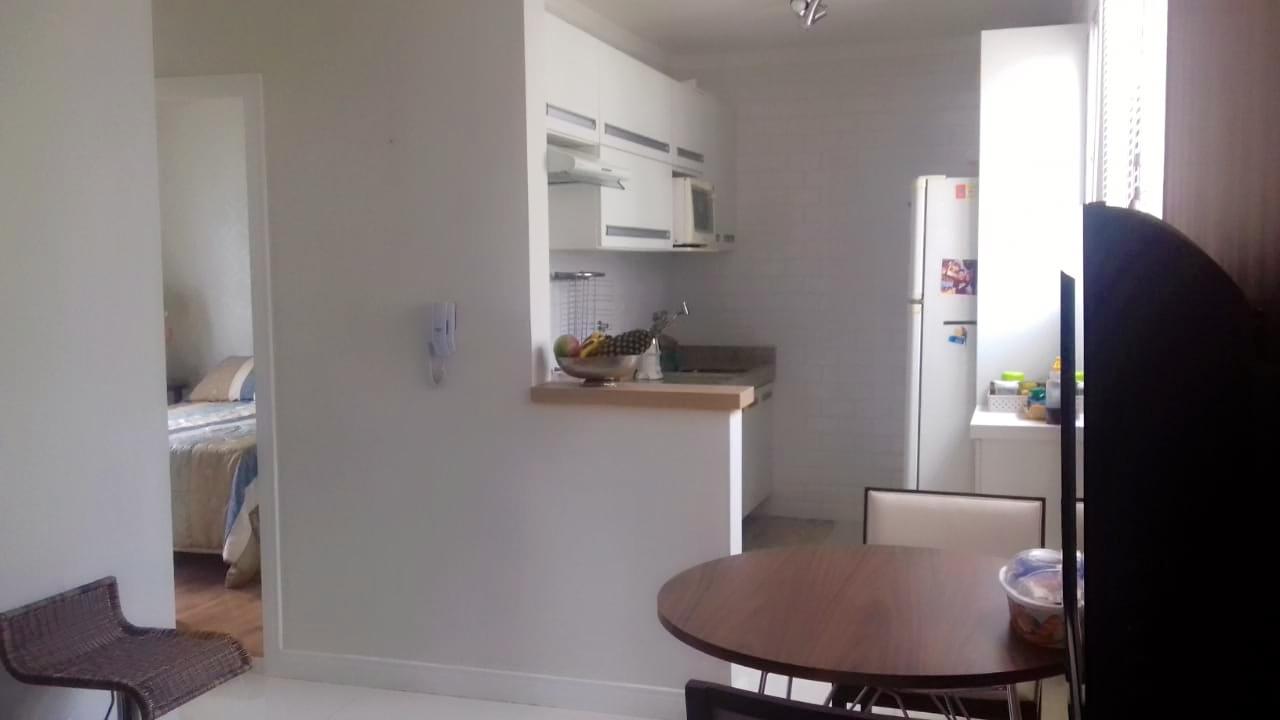 Apartamento à venda com 2 quartos, 48m² - Foto 2