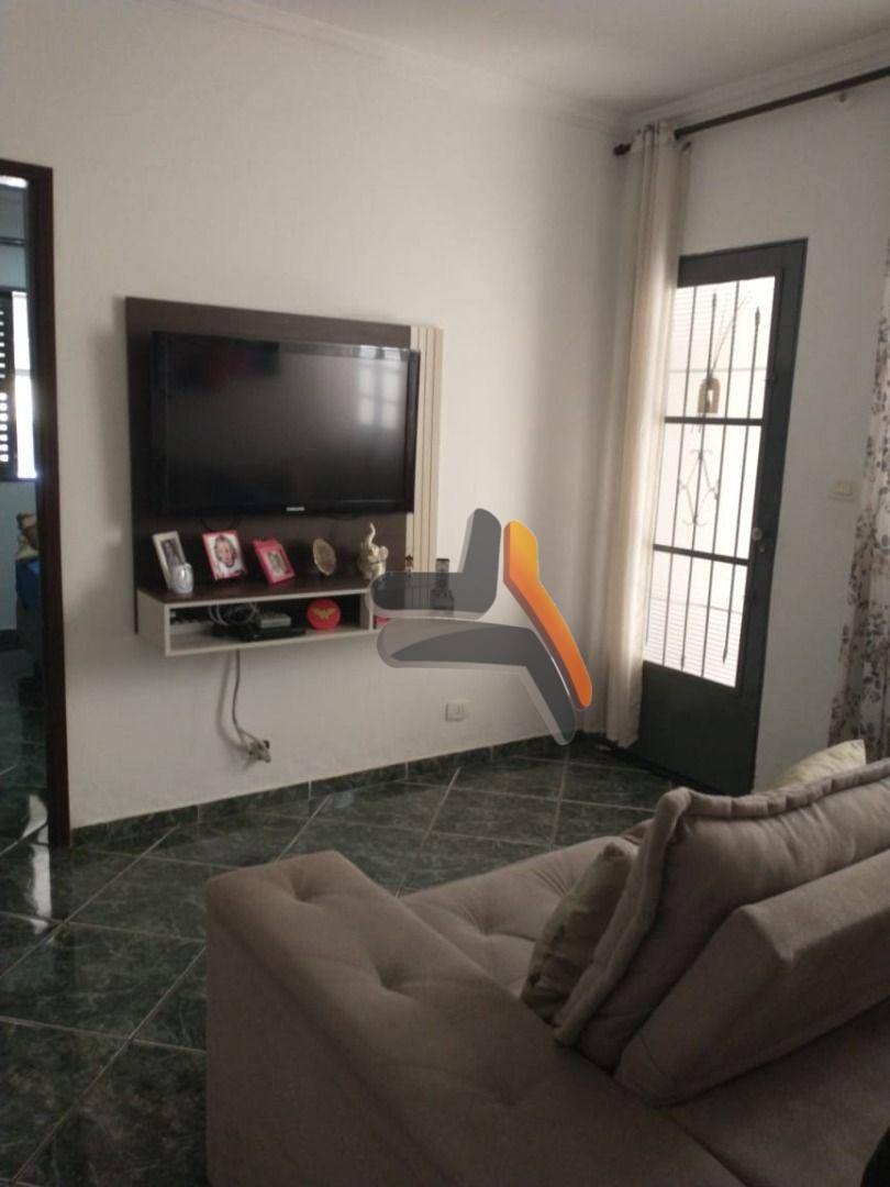 Casa à venda com 2 quartos, 107m² - Foto 1