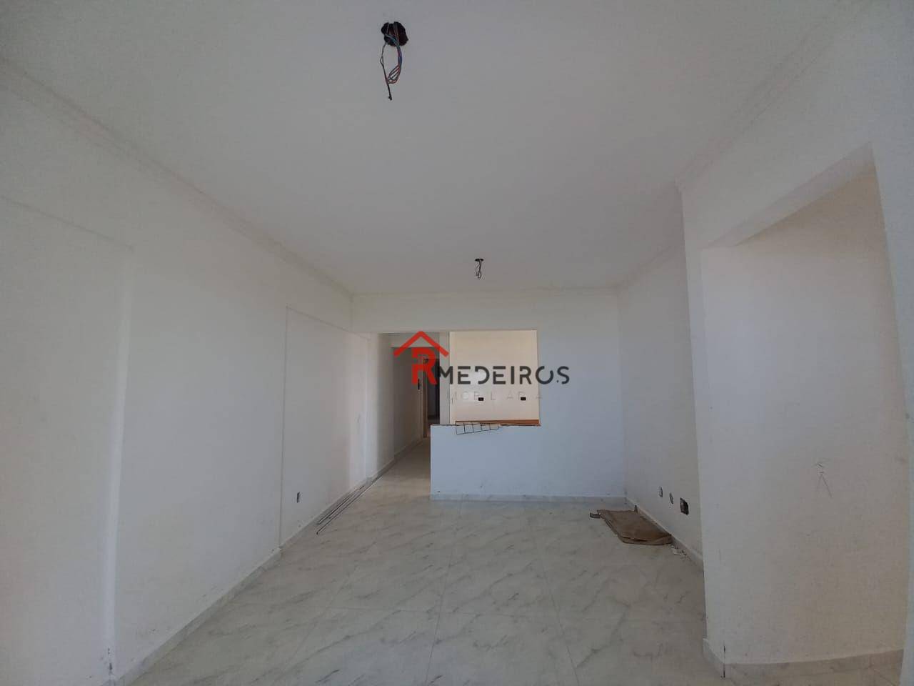 Apartamento à venda com 2 quartos, 78m² - Foto 3