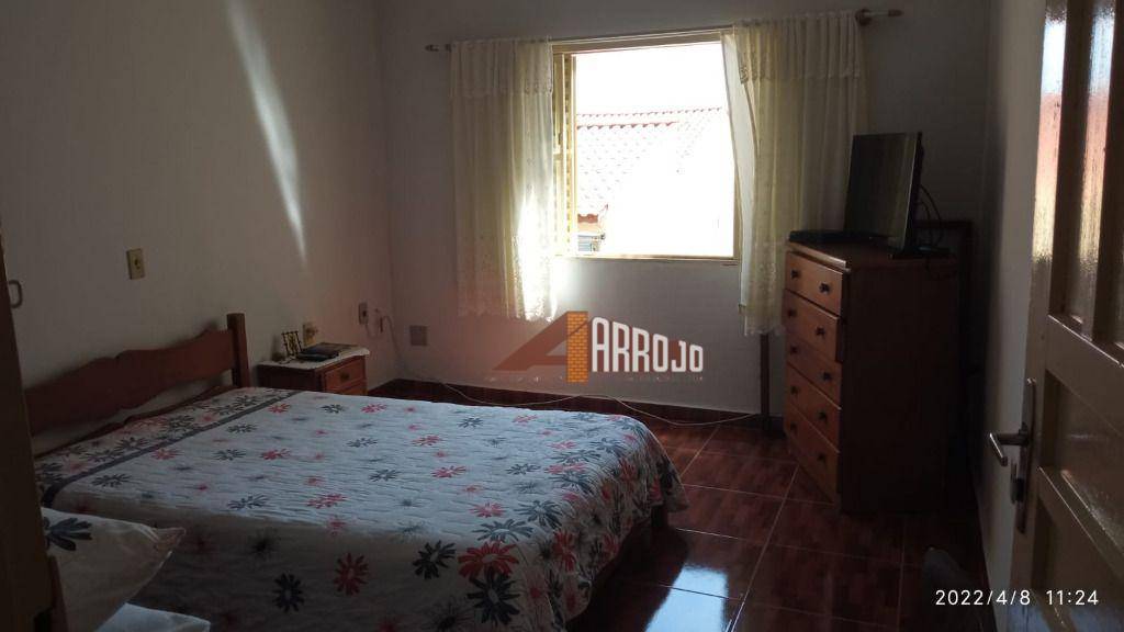 Sobrado à venda com 2 quartos, 140m² - Foto 4