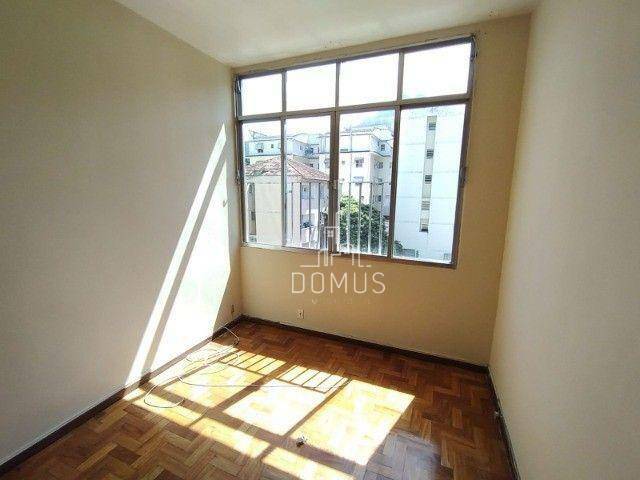 Apartamento à venda com 3 quartos, 95m² - Foto 12