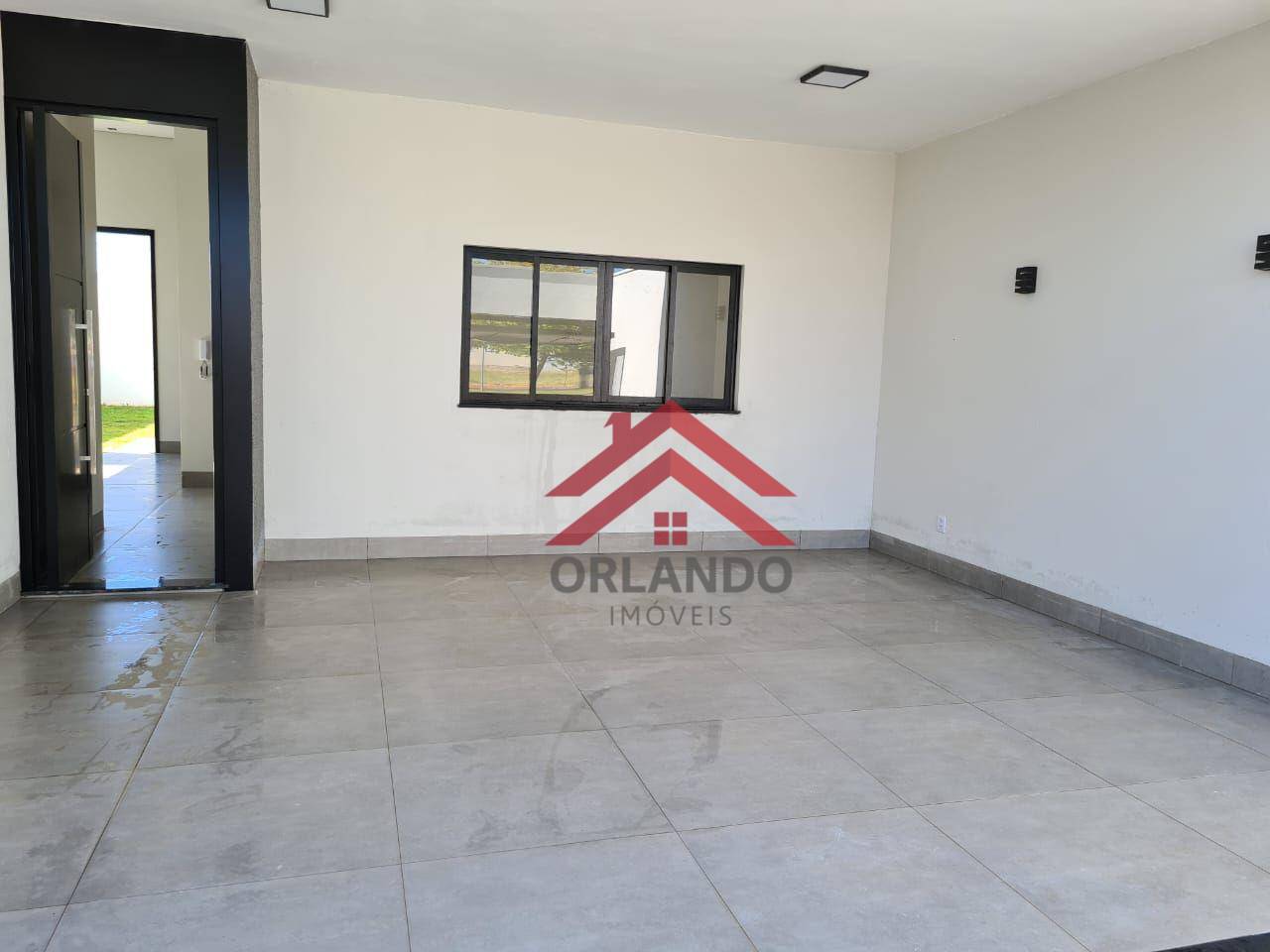 Casa à venda com 3 quartos, 170m² - Foto 2