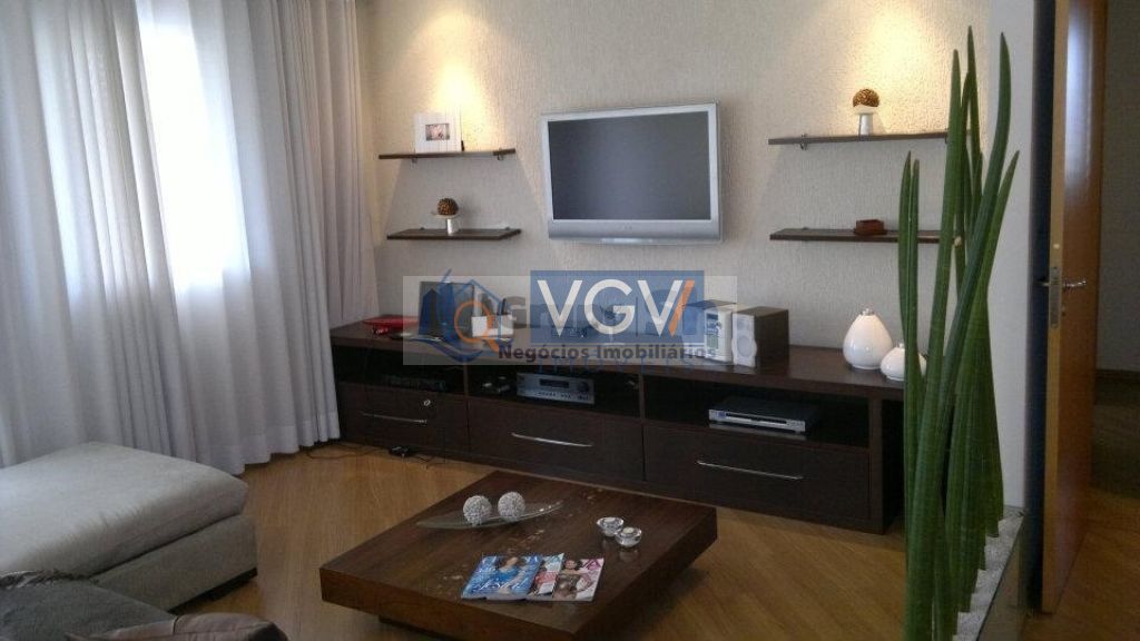 Apartamento à venda com 4 quartos, 140m² - Foto 2