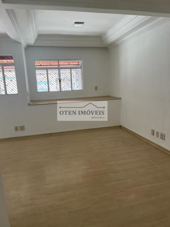 Casa à venda com 2 quartos, 129m² - Foto 2