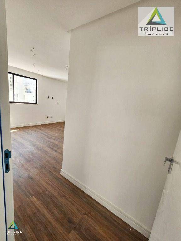 Apartamento à venda com 4 quartos, 170m² - Foto 18