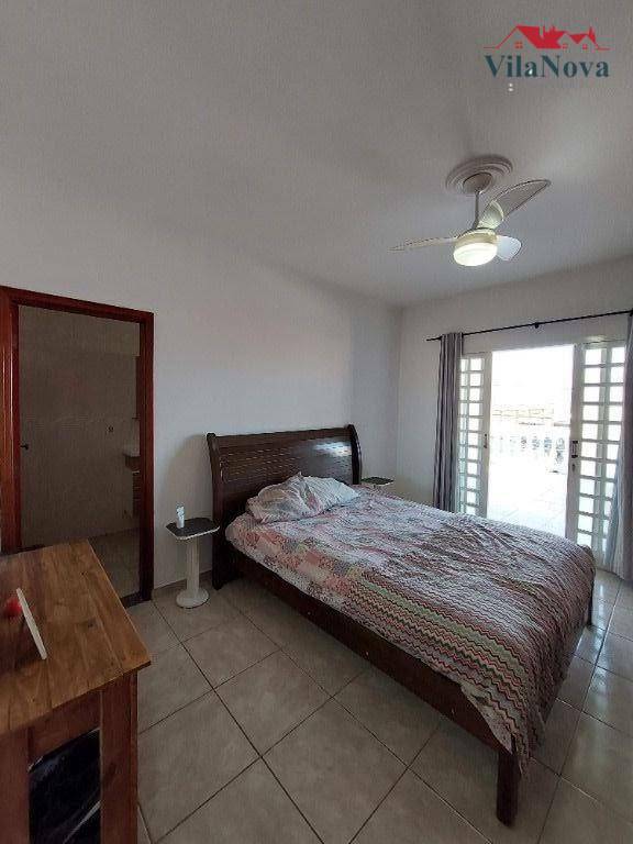 Casa à venda com 3 quartos, 199m² - Foto 28