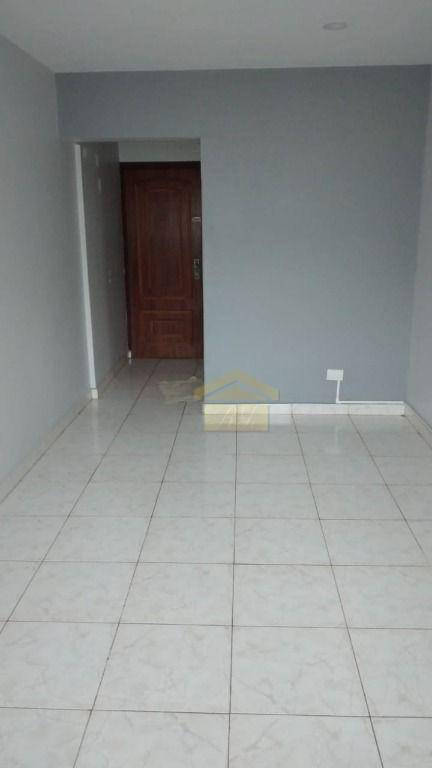 Apartamento à venda com 2 quartos, 57m² - Foto 4