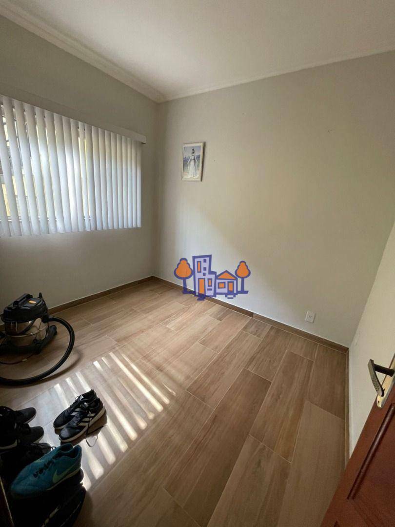 Casa à venda com 4 quartos, 184m² - Foto 13