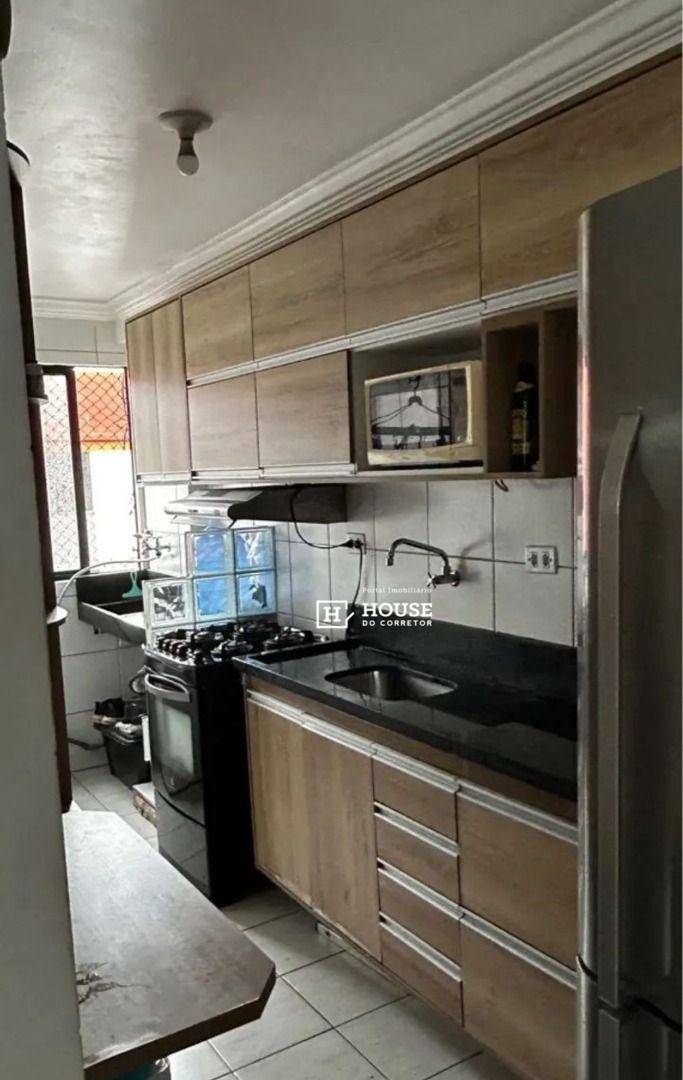 Apartamento à venda com 3 quartos, 70m² - Foto 3