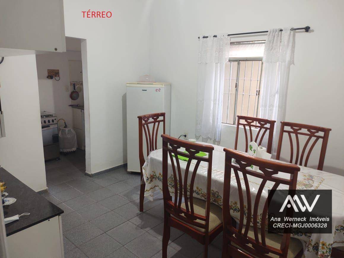 Casa à venda com 6 quartos, 100m² - Foto 8