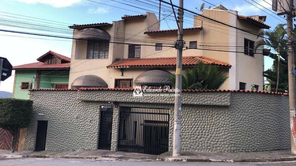 Sobrado à venda com 4 quartos, 500m² - Foto 1