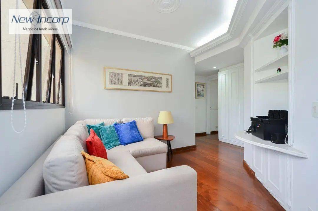 Apartamento à venda com 4 quartos, 221m² - Foto 17