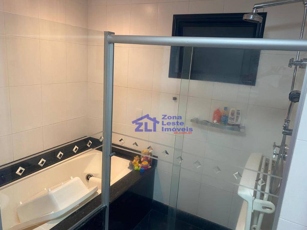 Apartamento à venda com 3 quartos, 186m² - Foto 19