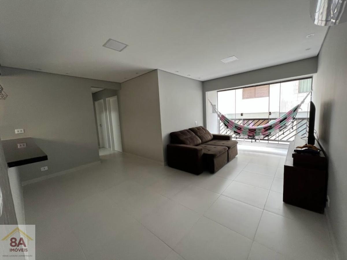 Apartamento à venda com 2 quartos, 80m² - Foto 7