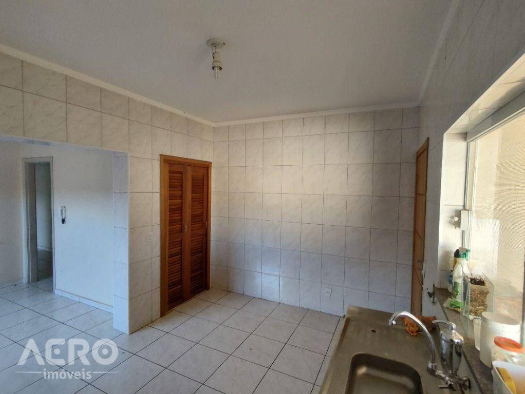 Casa à venda com 4 quartos, 260m² - Foto 12