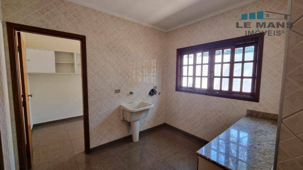 Casa à venda com 3 quartos, 220m² - Foto 25