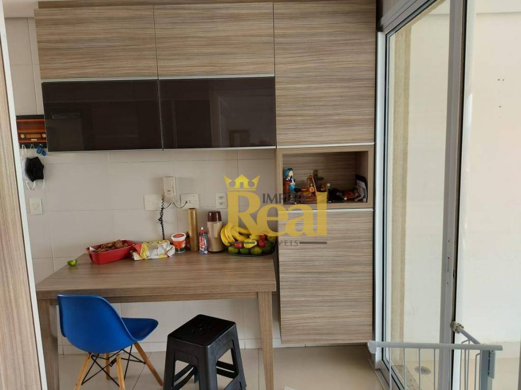 Apartamento à venda com 3 quartos, 162m² - Foto 7