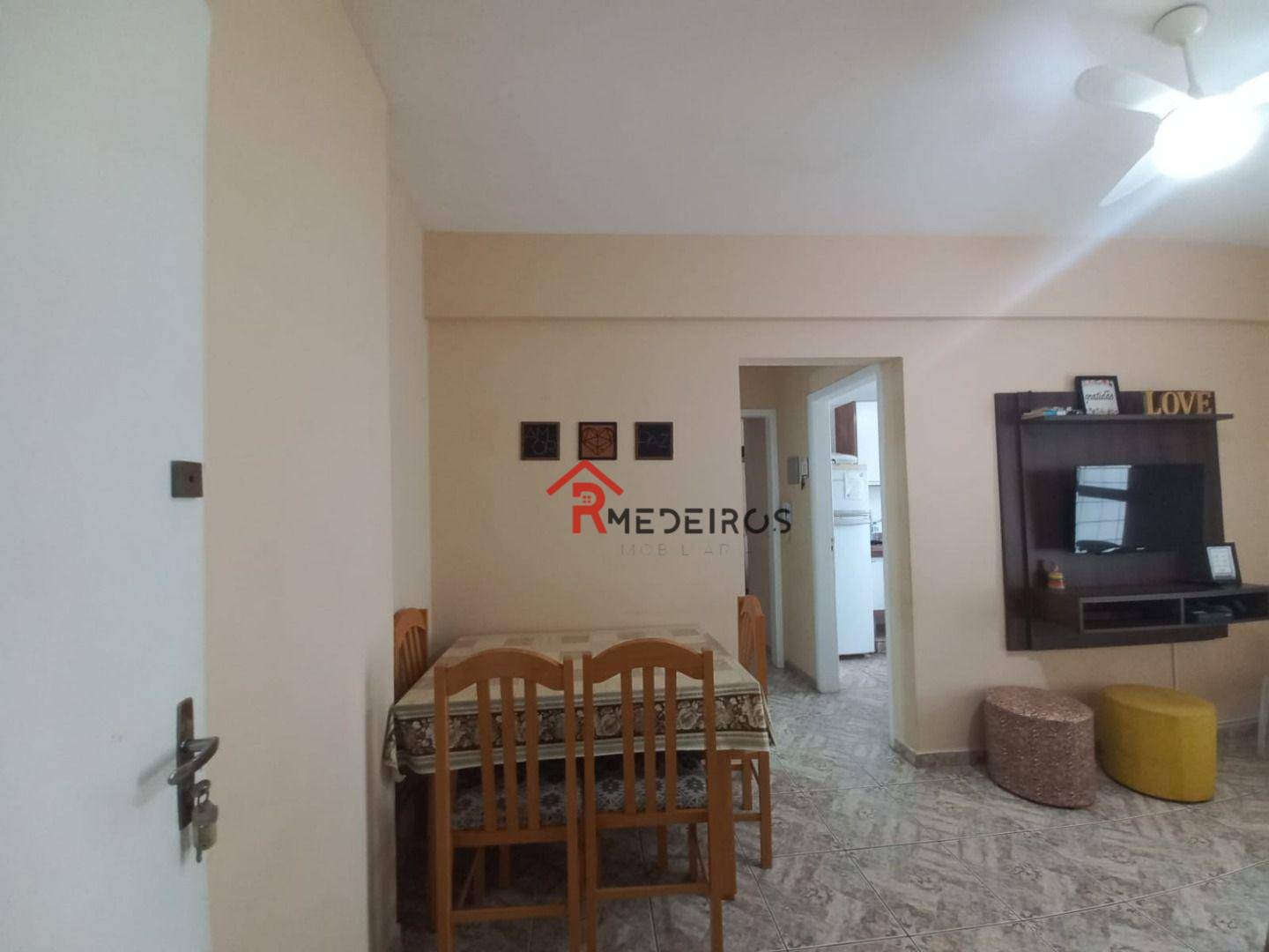 Apartamento à venda com 1 quarto, 43m² - Foto 2