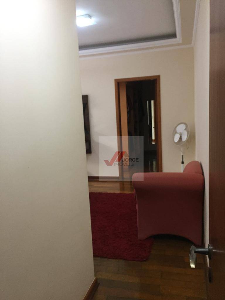 Casa à venda com 3 quartos, 329m² - Foto 17