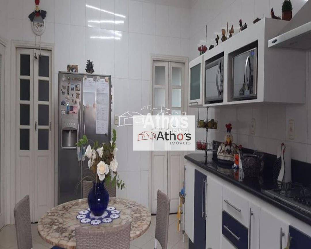 Sobrado à venda com 4 quartos, 320m² - Foto 4