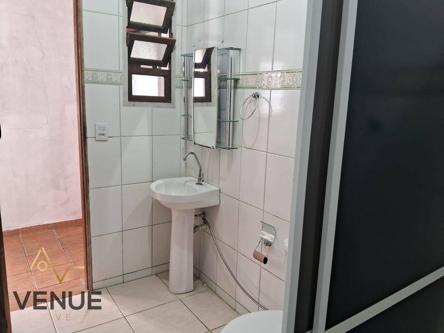 Casa à venda com 3 quartos, 250m² - Foto 18