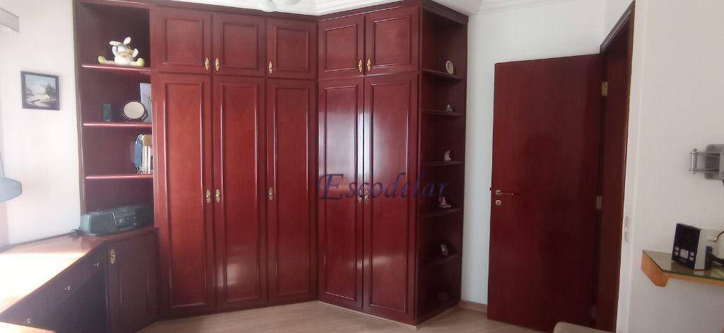 Apartamento à venda com 3 quartos, 144m² - Foto 17