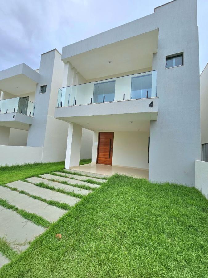 Casa à venda com 4 quartos, 146m² - Foto 1