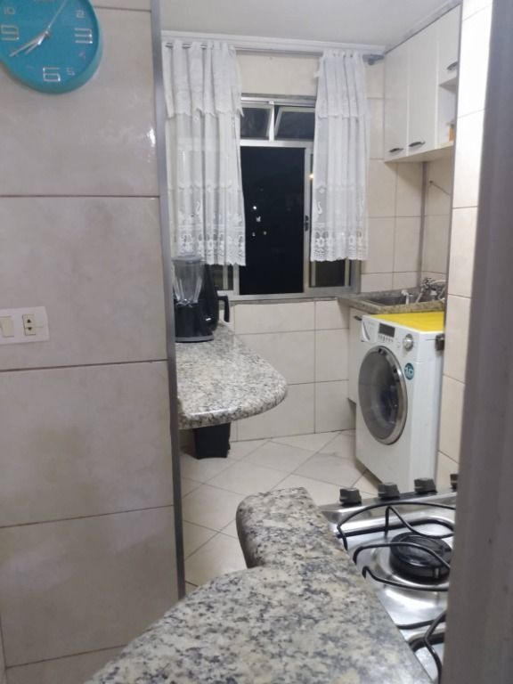 Apartamento à venda com 2 quartos, 50m² - Foto 11