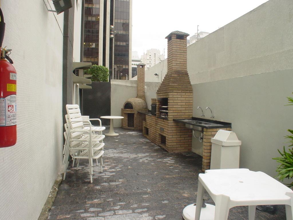 Apartamento para alugar com 1 quarto, 60m² - Foto 15