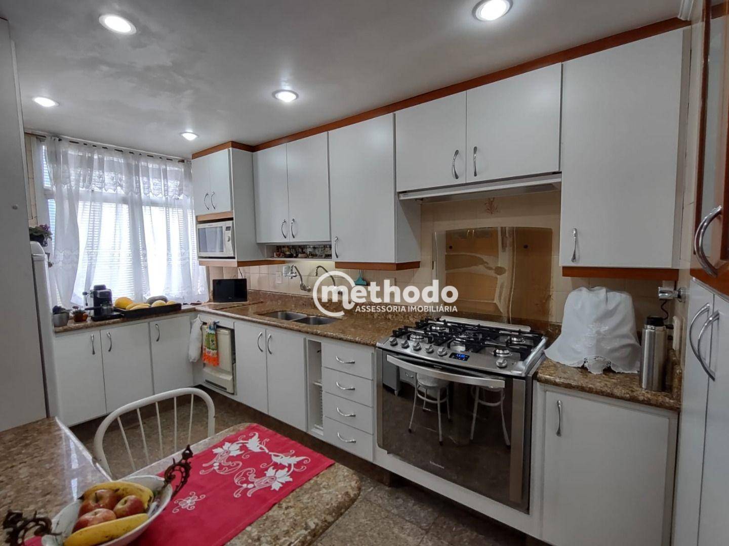 Apartamento à venda com 3 quartos, 212m² - Foto 22