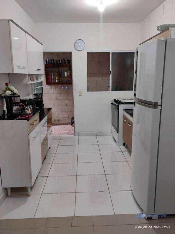 Casa de Condomínio à venda e aluguel com 2 quartos, 65m² - Foto 15