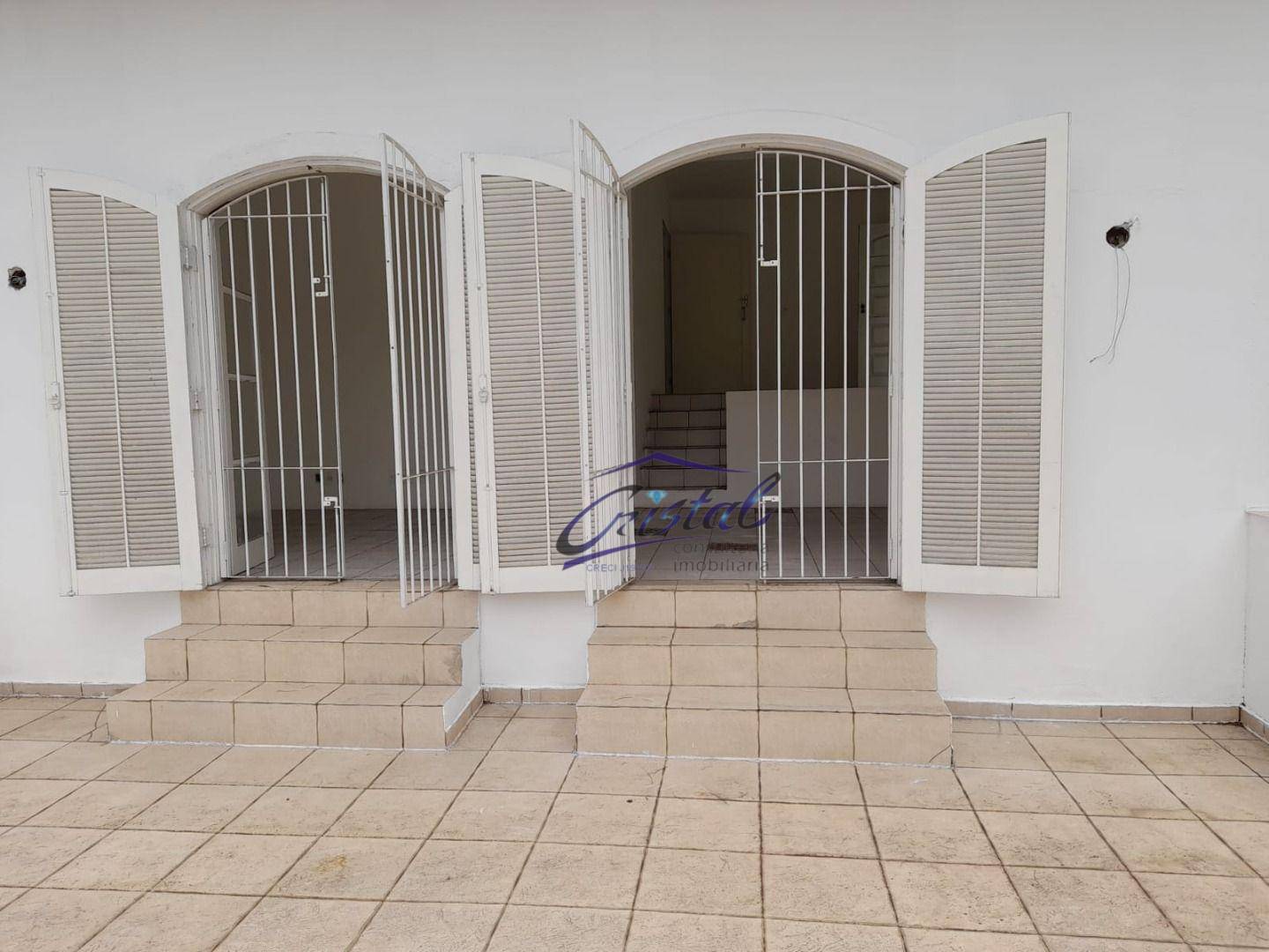 Casa à venda com 3 quartos, 162m² - Foto 1