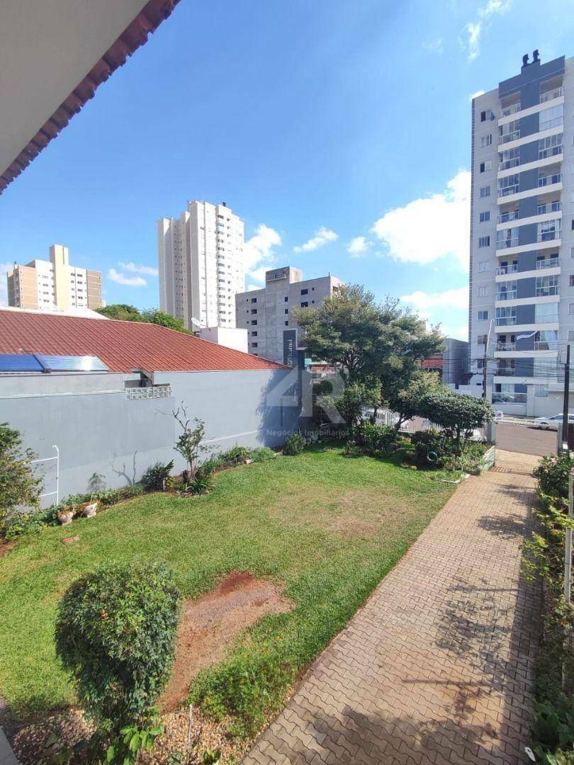 Apartamento à venda com 3 quartos, 146m² - Foto 4