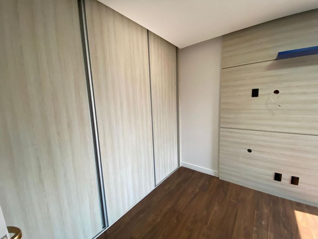 Apartamento à venda com 3 quartos, 220m² - Foto 14