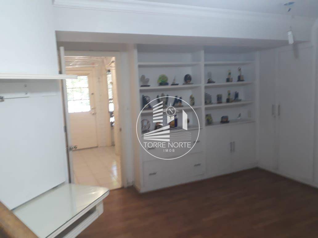 Sobrado à venda com 4 quartos, 230m² - Foto 4